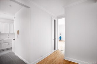 34-40-40 79th St in Queens, NY - Building Photo - Building Photo