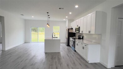 16734 SW 18th Avenue Rd in Ocala, FL - Building Photo - Building Photo