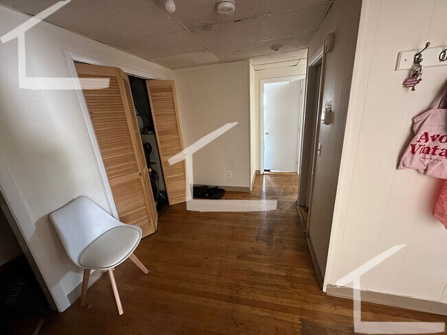 1135 Commonwealth Ave in Boston, MA - Building Photo - Building Photo