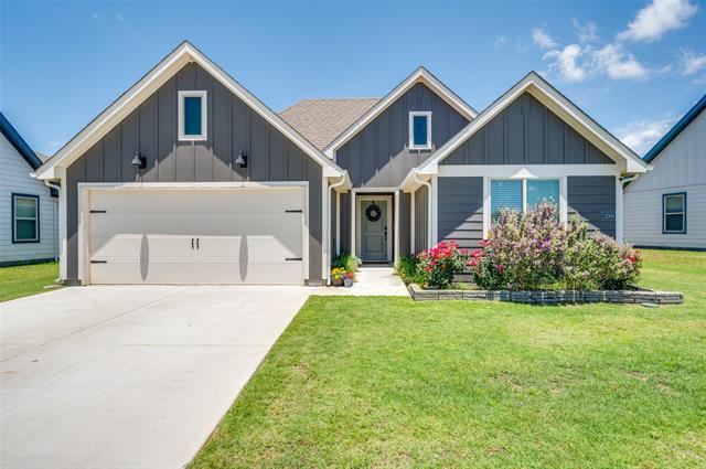13005 Enclave Pkwy in Providence Village, TX - Building Photo