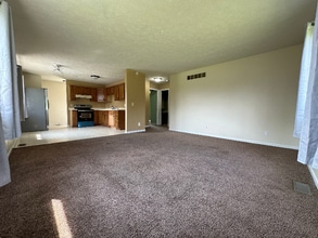 4429 Aurelius Rd in Lansing, MI - Building Photo - Building Photo