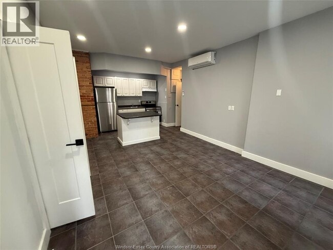 property at 405 Pelissier St