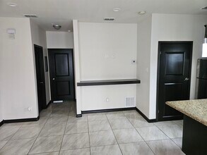 2907 Clark Blvd in Laredo, TX - Building Photo - Building Photo