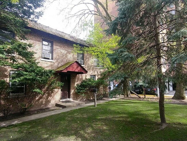 property at 1505.5 Maple Ave