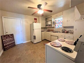 329 NW 84th St in Oklahoma City, OK - Building Photo - Building Photo