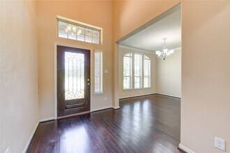 15727 Whisper Woods Dr in Cypress, TX - Building Photo - Building Photo