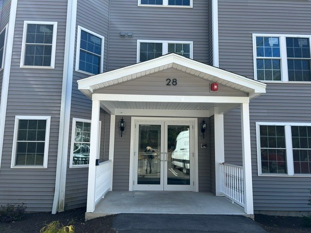 property at 28 Green Leaves Dr