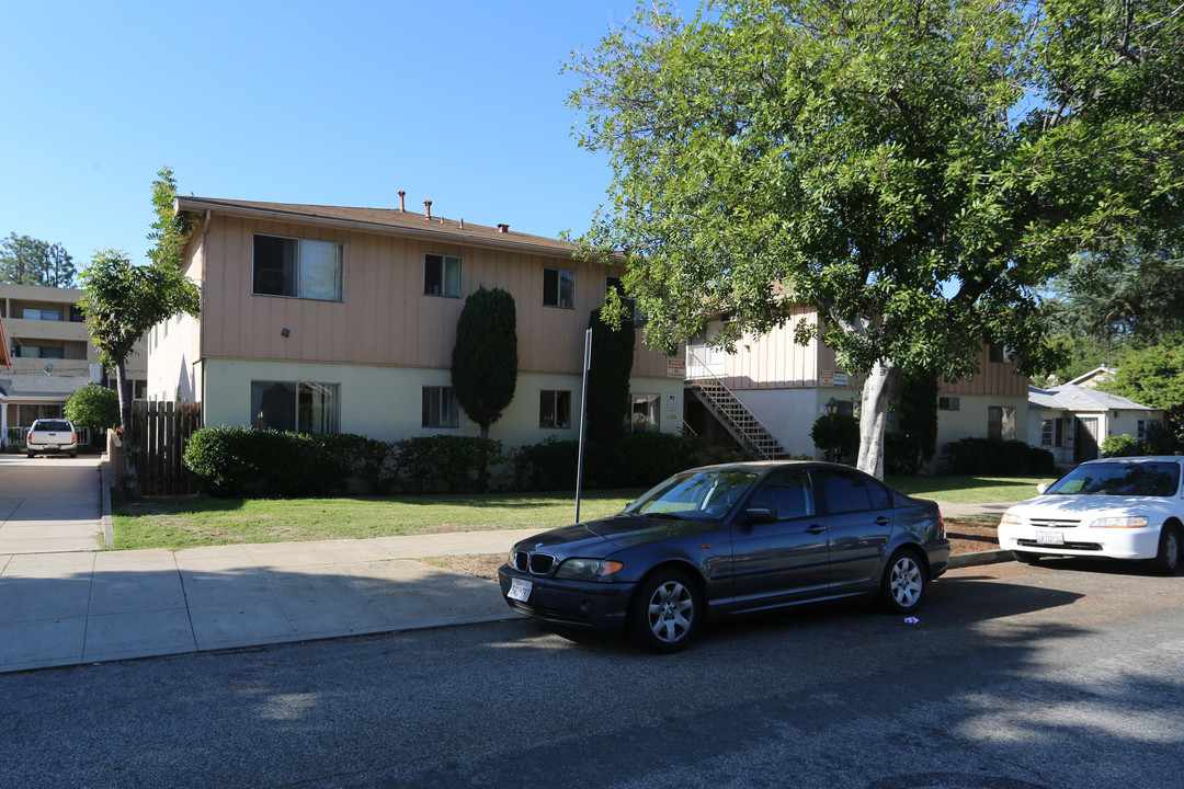 1126 E Doran St in Glendale, CA - Building Photo