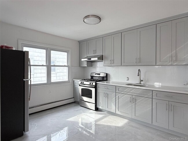 property at 14-38 144th Pl