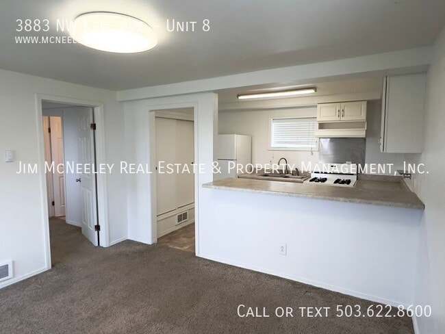 3883 NW Keel Ave in Lincoln City, OR - Building Photo - Building Photo