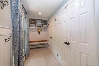 36 Old Johnson Ln in Middletown, CT - Building Photo - Building Photo