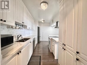 511 The West Mall in Toronto, ON - Building Photo - Building Photo