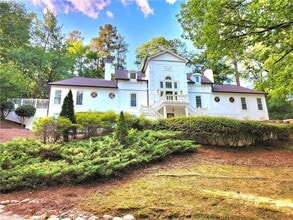 5125 Powers Ferry Rd NW in Atlanta, GA - Building Photo - Building Photo