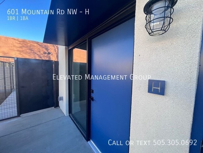 601 Mountain Rd NW in Albuquerque, NM - Building Photo - Building Photo