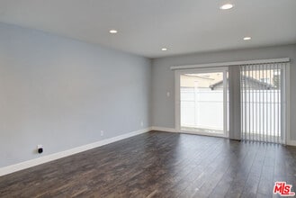 1451 E Wilson Ave in Glendale, CA - Building Photo - Building Photo