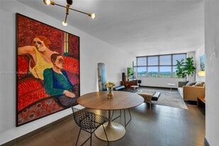 7441 Wayne Ave in Miami, FL - Building Photo