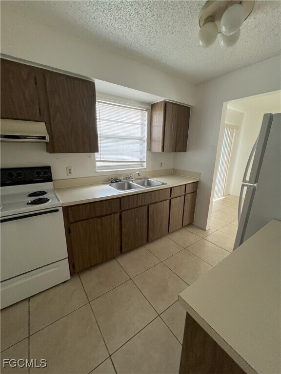 7254 Barragan Rd in Ft. Myers, FL - Building Photo - Building Photo