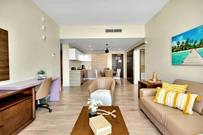 348 Indiana St in Hollywood, FL - Building Photo - Building Photo