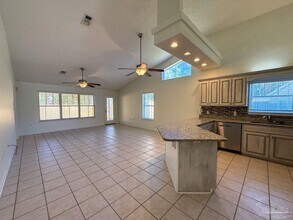 1341 Tiger Lake Dr in Gulf Breeze, FL - Building Photo - Building Photo