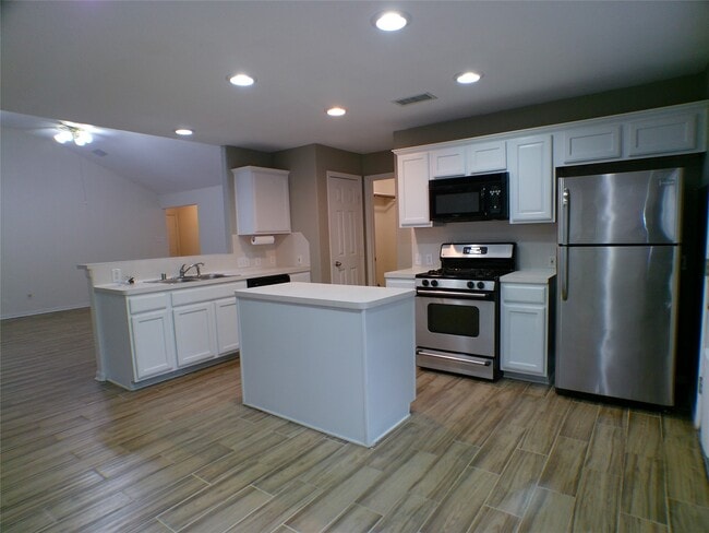 35 Windswept Oaks Pl