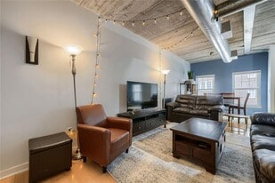 800 Peachtree St NE in Atlanta, GA - Building Photo