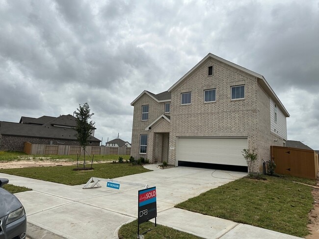 property at 4633 Peony Grn Dr