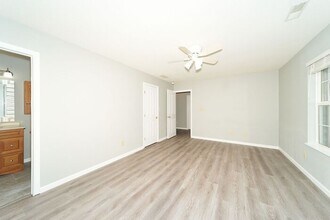 8335 Eagles Nest Dr in Avon, IN - Building Photo - Building Photo