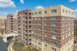 Roundwood Ridge Condominiums in Lutherville Timonium, MD - Building Photo