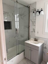 100 Cottage Pl in Long Branch, NJ - Building Photo - Building Photo