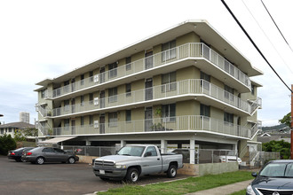 2921 Winam Ave in Honolulu, HI - Building Photo - Building Photo