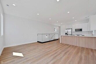 2626 W 21st St in Chicago, IL - Building Photo - Building Photo