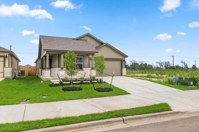 487 Alamito Ave in Kyle, TX - Building Photo - Building Photo