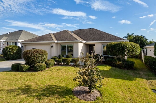 property at 3015 Olenda Dr