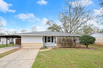 8955 Alma Dr in Baton Rouge, LA - Building Photo - Building Photo
