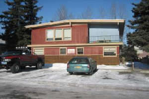 3901 Carolina Dr in Anchorage, AK - Building Photo