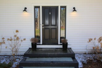 23 Cross Rd in West Stockbridge, MA - Building Photo - Building Photo