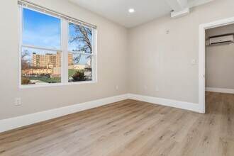 41 Wolcott St, Unit 4 in Everett, MA - Building Photo - Building Photo