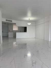 3545 NE 166th St in North Miami Beach, FL - Building Photo - Building Photo