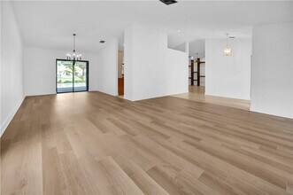 10765 NW 9th Ct in Coral Springs, FL - Building Photo - Building Photo