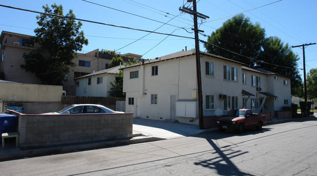 6258 Whitsett Ave in North Hollywood, CA - Building Photo - Building Photo