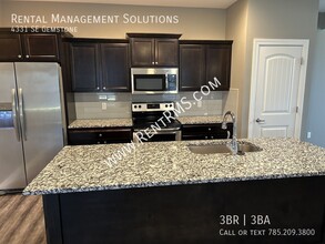 4331 SE Gemstone Ln in Topeka, KS - Building Photo - Building Photo
