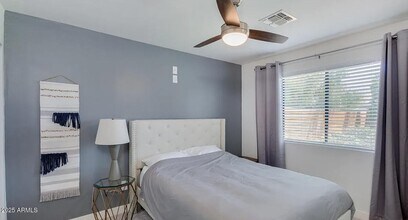 1101 E Weldon Ave in Phoenix, AZ - Building Photo - Building Photo