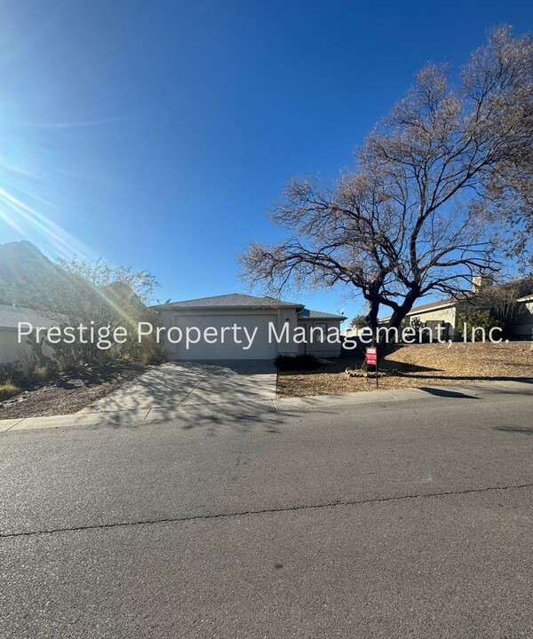 4970 S Manhattan Dr in Tucson, AZ - Building Photo