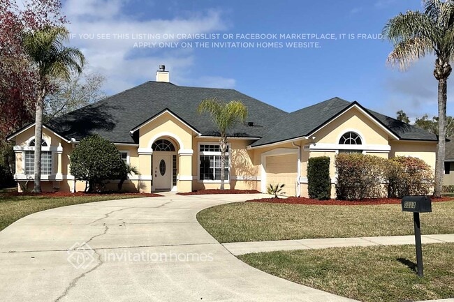 property at 5323 Oxford Gable Ln E