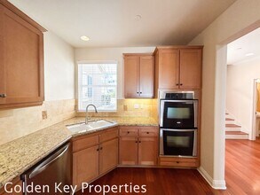 4075 Aidan Cir in Carlsbad, CA - Building Photo - Building Photo