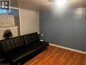 282 Emerald St N in Hamilton, ON - Building Photo - Building Photo