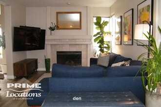 1500 Doulton Dr in Roseville, CA - Building Photo - Building Photo