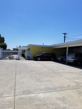 250-256 Schafer Rd in Hayward, CA - Building Photo - Other