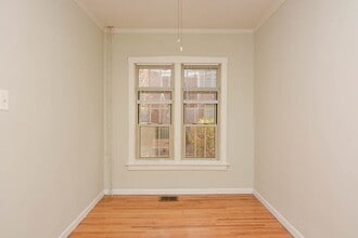 629.5 W Barry Ave in Chicago, IL - Building Photo - Building Photo