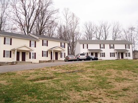116 Creekside Drive apt. D, Unit A in Franklin, KY - Building Photo